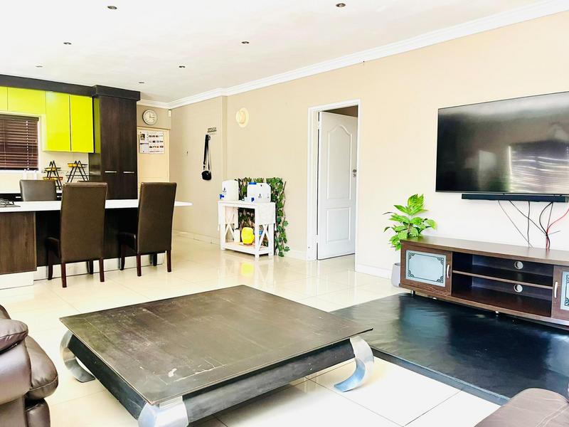 4 Bedroom Property for Sale in Goodwood Estate Western Cape